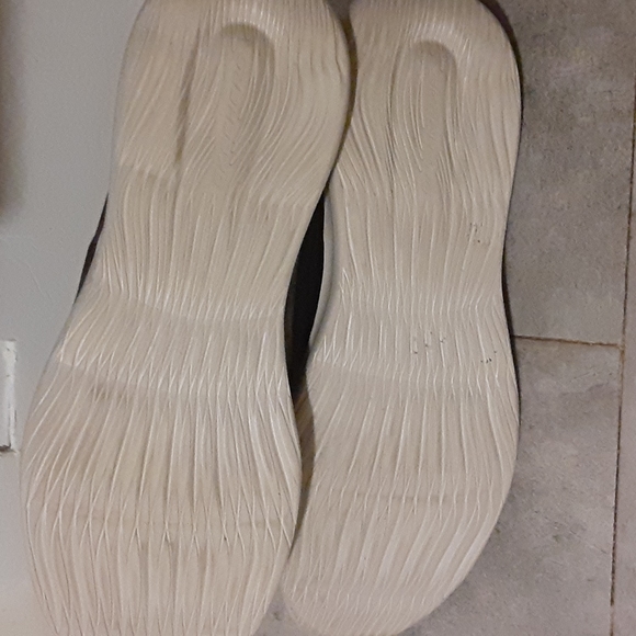 SKECHERS  size  13 men - Picture 5 of 5